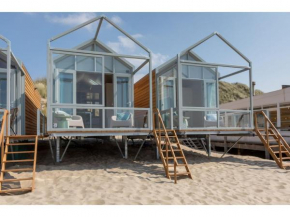 Cottage on the beach of Dishoek